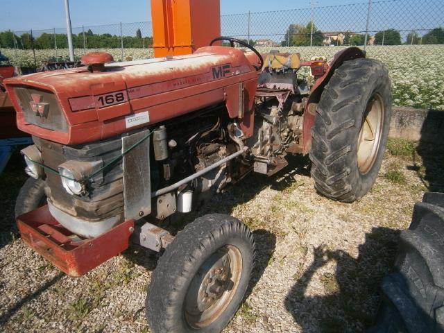 Tractor Massey Ferguson 168: foto 1