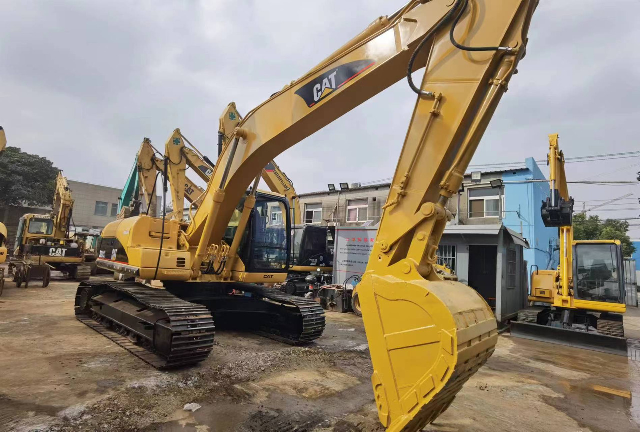 Caterpillar 320Cl 320C Used Excavator CAT 320 320D 320D2 320GC Crawler Hydraulic Excavator in Excellent Condition - Excavadora de cadenas: foto 4 Caterpillar 320Cl 320C Used Excavator CAT 320 320D 320D2 320GC Crawler Hydraulic Excavator in Excellent Condition - Excavadora de cadenas: foto 4