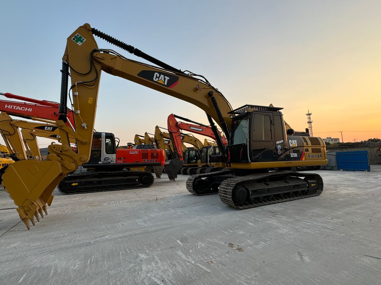 Caterpillar 325D CAT 325D2 329D 330D 330D2 25 Ton Used Excavator for Sale - Excavadora de cadenas: foto 3 Caterpillar 325D CAT 325D2 329D 330D 330D2 25 Ton Used Excavator for Sale - Excavadora de cadenas: foto 3