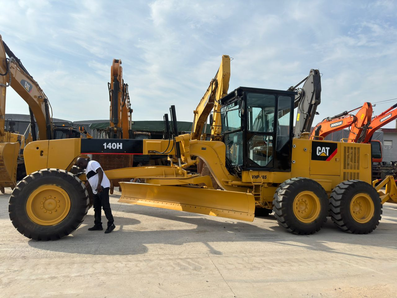Caterpillar CAT 140 140H 140K Used Grader Secondhand Motor Grader in High Quality - Grader: foto 3 Caterpillar CAT 140 140H 140K Used Grader Secondhand Motor Grader in High Quality - Grader: foto 3
