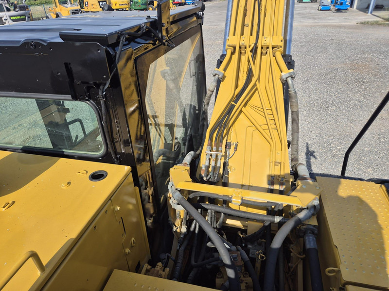 Excavadora de cadenas Caterpillar 323ELN: foto 13