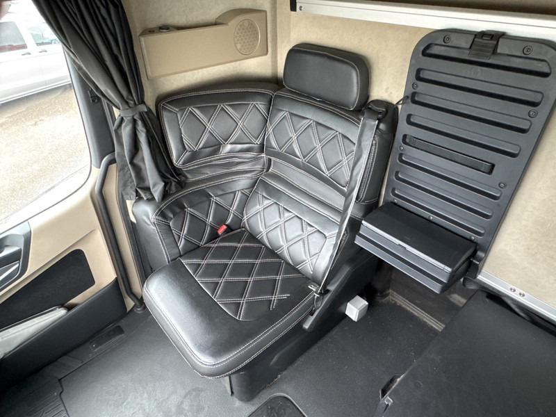 Mercedes-Benz Actros L-Gigaspacecabine 1845 LS Lowliner, Solostar Mirror cams , Leer , Euro 6 - Camión chasis: foto 4 Mercedes-Benz Actros L-Gigaspacecabine 1845 LS Lowliner, Solostar Mirror cams , Leer , Euro 6 - Camión chasis: foto 4