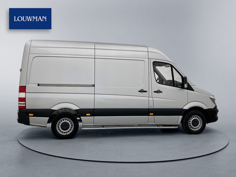 Mercedes-Benz Sprinter 314 2.2 CDI Inrichting Laadlift Betimmering Cruise Control Parkeersensoren Automaat 220v omvormer Geveerde stoel - Furgón: foto 3 Mercedes-Benz Sprinter 314 2.2 CDI Inrichting Laadlift Betimmering Cruise Control Parkeersensoren Automaat 220v omvormer Geveerde stoel - Furgón: foto 3