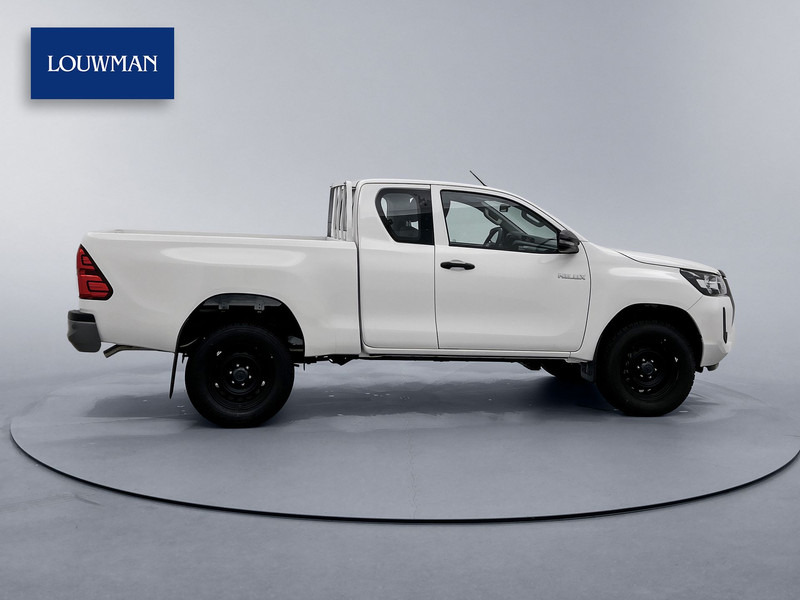 Toyota Hilux 2.4 D-4D Comfort 4x4 Xtra Cab NIEUW 3500KG Trekgewicht Cruise Control Airco - Pick-up: foto 3 Toyota Hilux 2.4 D-4D Comfort 4x4 Xtra Cab NIEUW 3500KG Trekgewicht Cruise Control Airco - Pick-up: foto 3