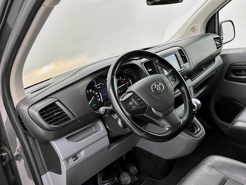 Toyota ProAce Worker 2.0 D-4D Navigator Marge (btw-vrij) Navigatie Trekhaak Camera Betimmering - Furgoneta pequeña: foto 5 Toyota ProAce Worker 2.0 D-4D Navigator Marge (btw-vrij) Navigatie Trekhaak Camera Betimmering - Furgoneta pequeña: foto 5