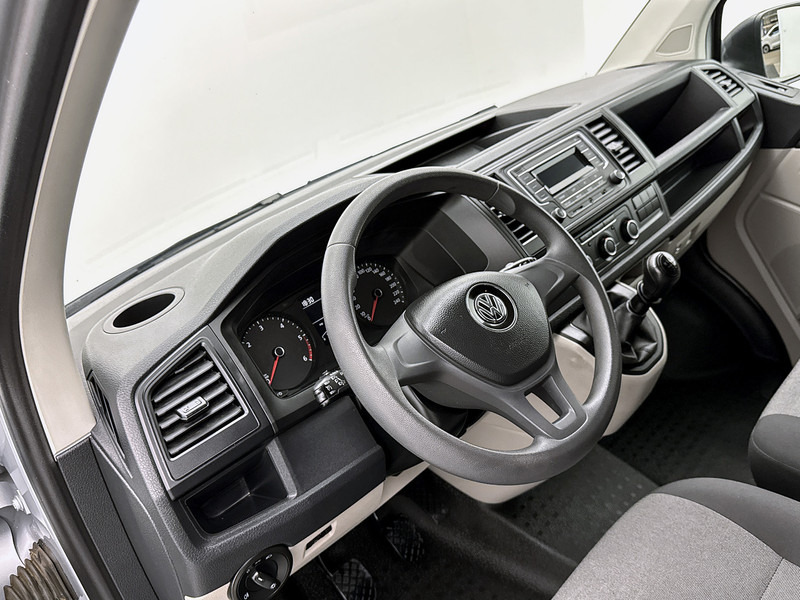 Volkswagen Transporter 2.0 TDI L1H1 Imperiaal Cruise control Airco Betimmering - Furgoneta pequeña: foto 4 Volkswagen Transporter 2.0 TDI L1H1 Imperiaal Cruise control Airco Betimmering - Furgoneta pequeña: foto 4