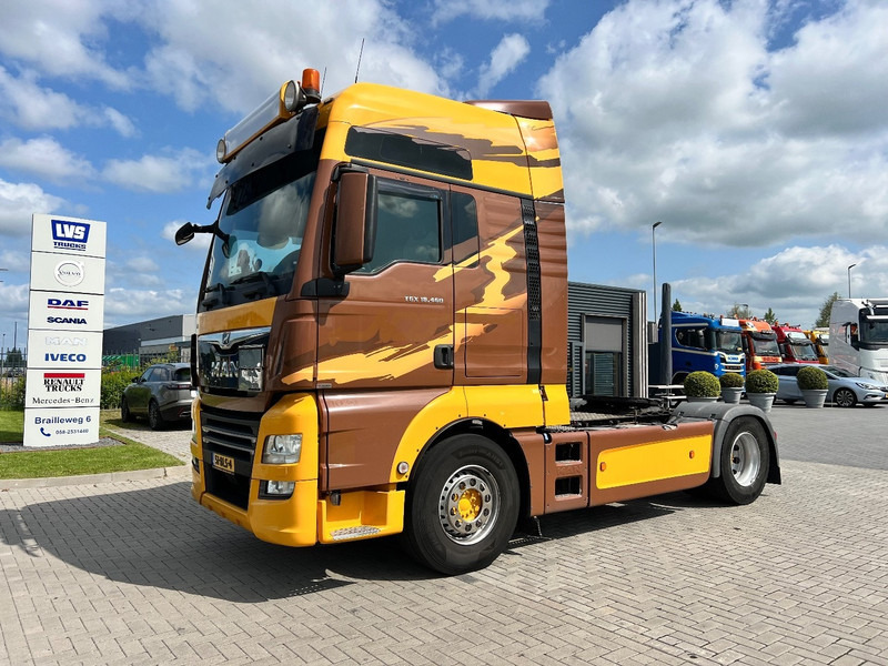MAN TGX 18.460 4x2 trekker XXL / 2X Tank / ADR - Cabeza tractora: foto 1 MAN TGX 18.460 4x2 trekker XXL / 2X Tank / ADR - Cabeza tractora: foto 1