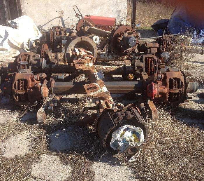 AXE semiremorca, bascula, cisterna + piese pentru reparatii din - Pinza de freno para Camión: foto 1 AXE semiremorca, bascula, cisterna + piese pentru reparatii din - Pinza de freno para Camión: foto 1