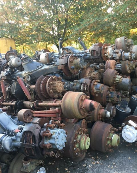 Elemente axe din dezmembrari - Eje y piezas para Camión: foto 2 Elemente axe din dezmembrari - Eje y piezas para Camión: foto 2