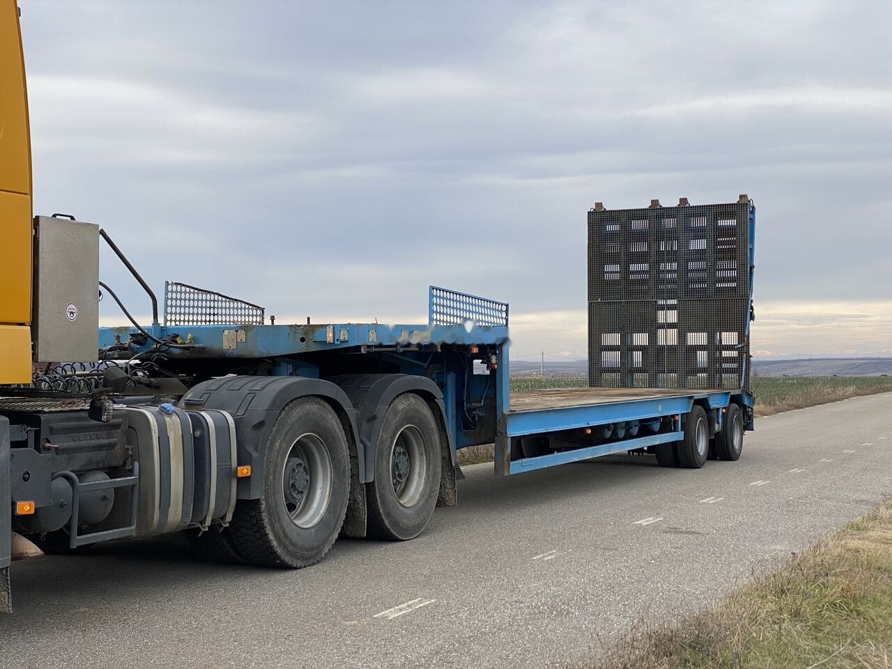 Goldhofer GOLDHOFFER STZ - L2 - 23/80 Trailer Agabaritic 2 VIRATOARE : 2 S - Semirremolque góndola rebajadas: foto 4 Goldhofer GOLDHOFFER STZ - L2 - 23/80 Trailer Agabaritic 2 VIRATOARE : 2 S - Semirremolque góndola rebajadas: foto 4