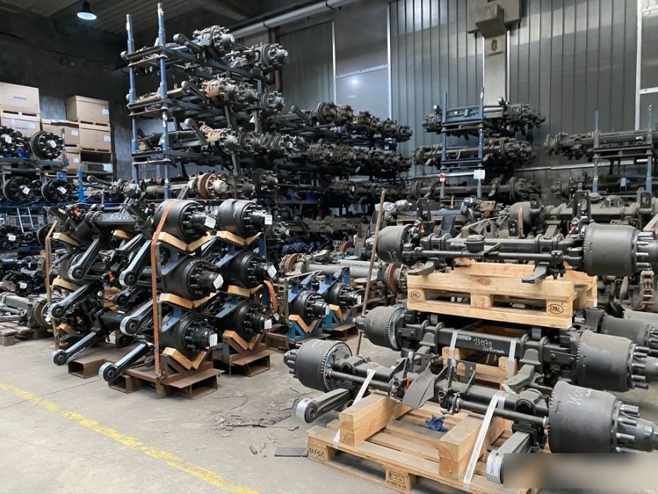 SAF SMB, BPW, ROR - Eje y piezas para Remolque: foto 1 SAF SMB, BPW, ROR - Eje y piezas para Remolque: foto 1