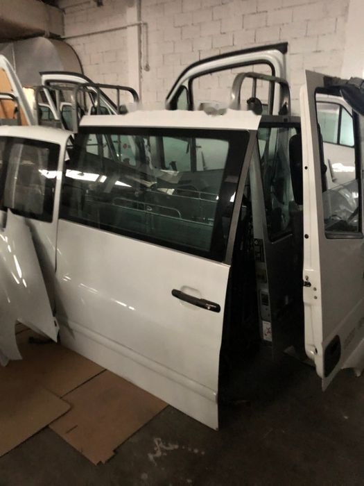 Scania - Puerta y piezas para Camión: foto 5 Scania - Puerta y piezas para Camión: foto 5