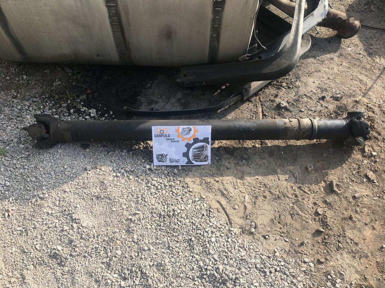 Scania 114L truck - Árbol de transmisión para Camión: foto 1 Scania 114L truck - Árbol de transmisión para Camión: foto 1