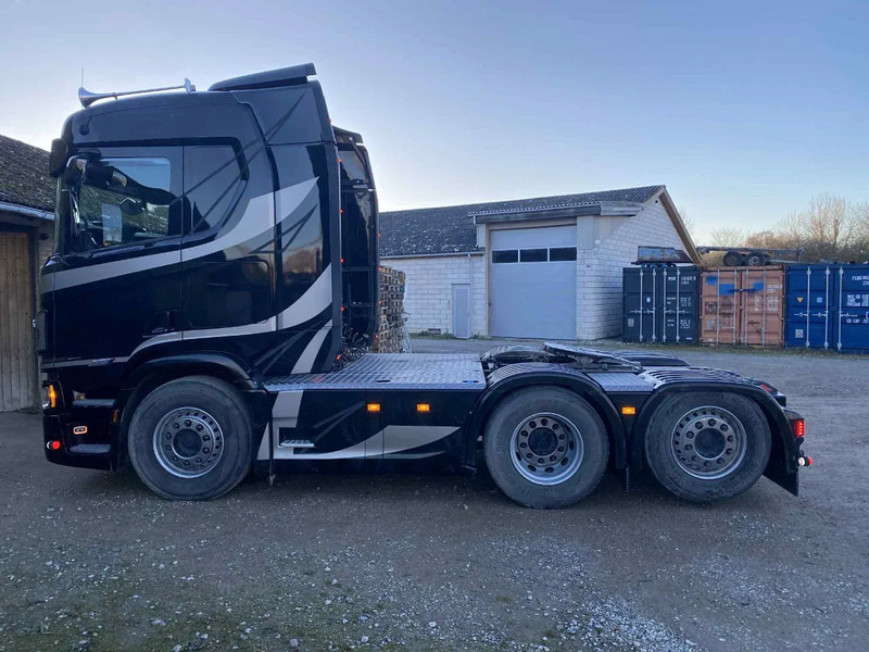 Scania R560 560R super 6x2*4 rearsteering. Hydr. system Air / Air suspension - Cabeza tractora: foto 4 Scania R560 560R super 6x2*4 rearsteering. Hydr. system Air / Air suspension - Cabeza tractora: foto 4