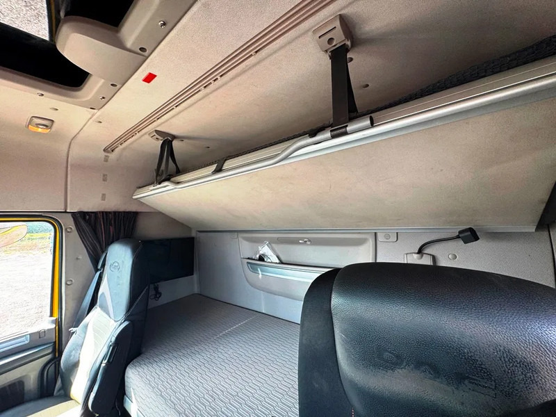 Camión multibasculante DAF XF 530 Hoglift with knæk arm.: foto 16