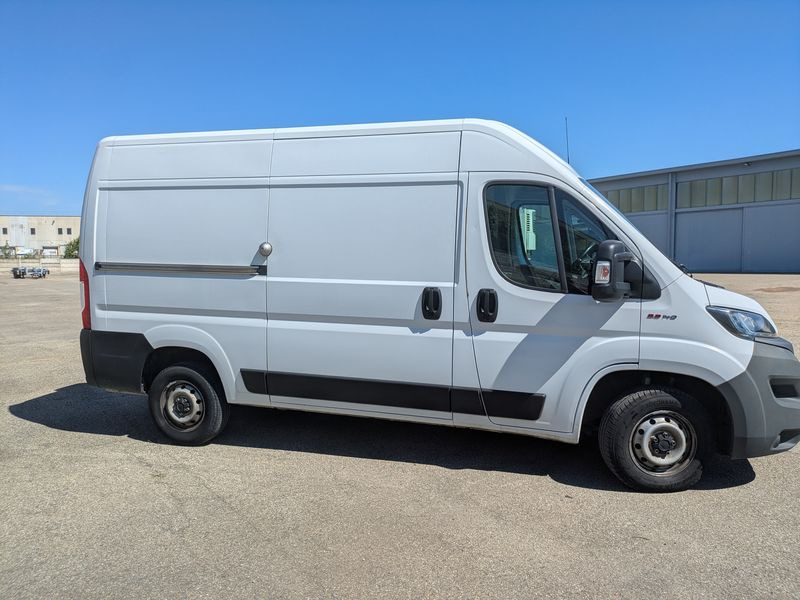 Furgone FIAT Ducato - 2021 furgone alto corto (L3H3) - Furgón: foto 2 Furgone FIAT Ducato - 2021 furgone alto corto (L3H3) - Furgón: foto 2