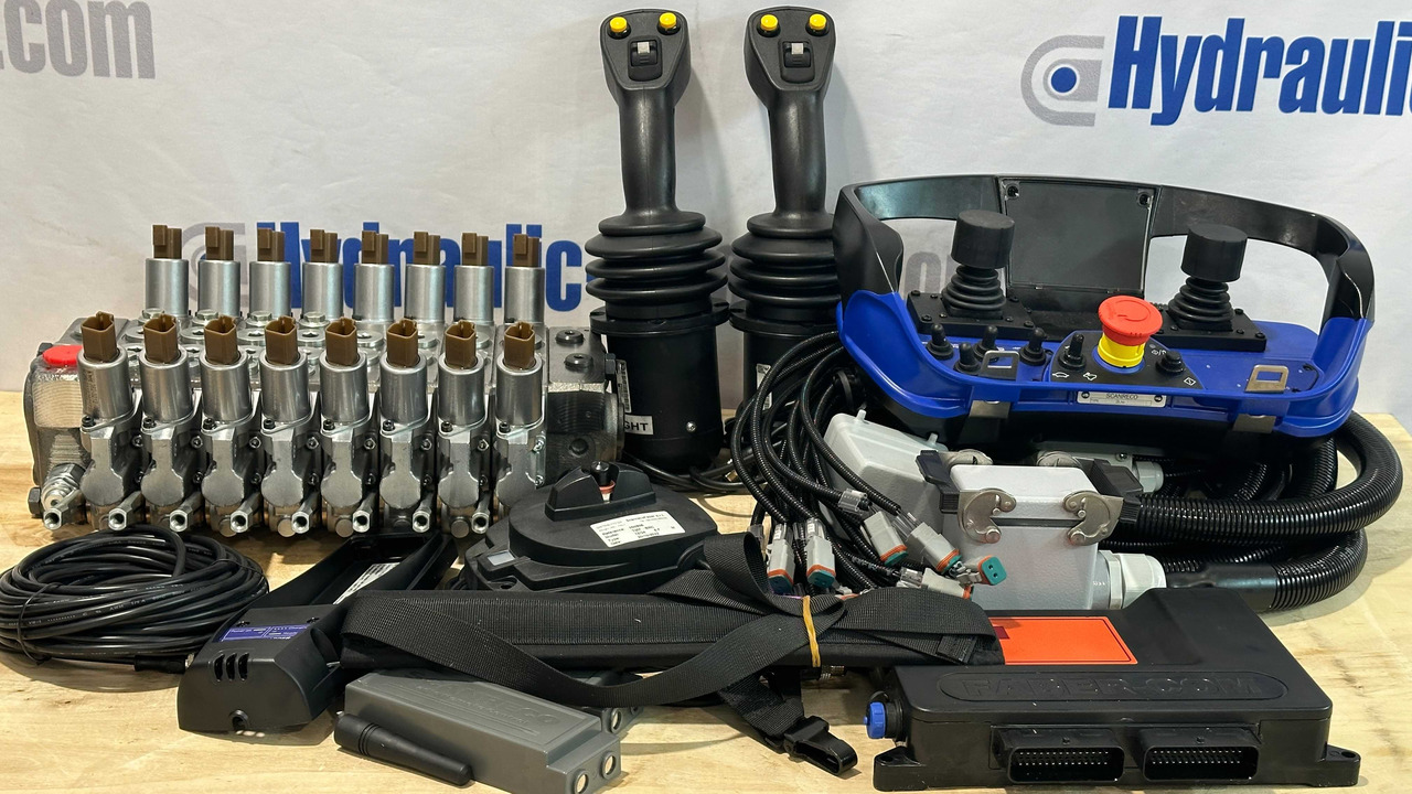 Set Scanreco RC400 with Walvoil DPX100 Liebherr, Demag, Grove, Tadano - Remolque forestal: foto 1 Set Scanreco RC400 with Walvoil DPX100 Liebherr, Demag, Grove, Tadano - Remolque forestal: foto 1