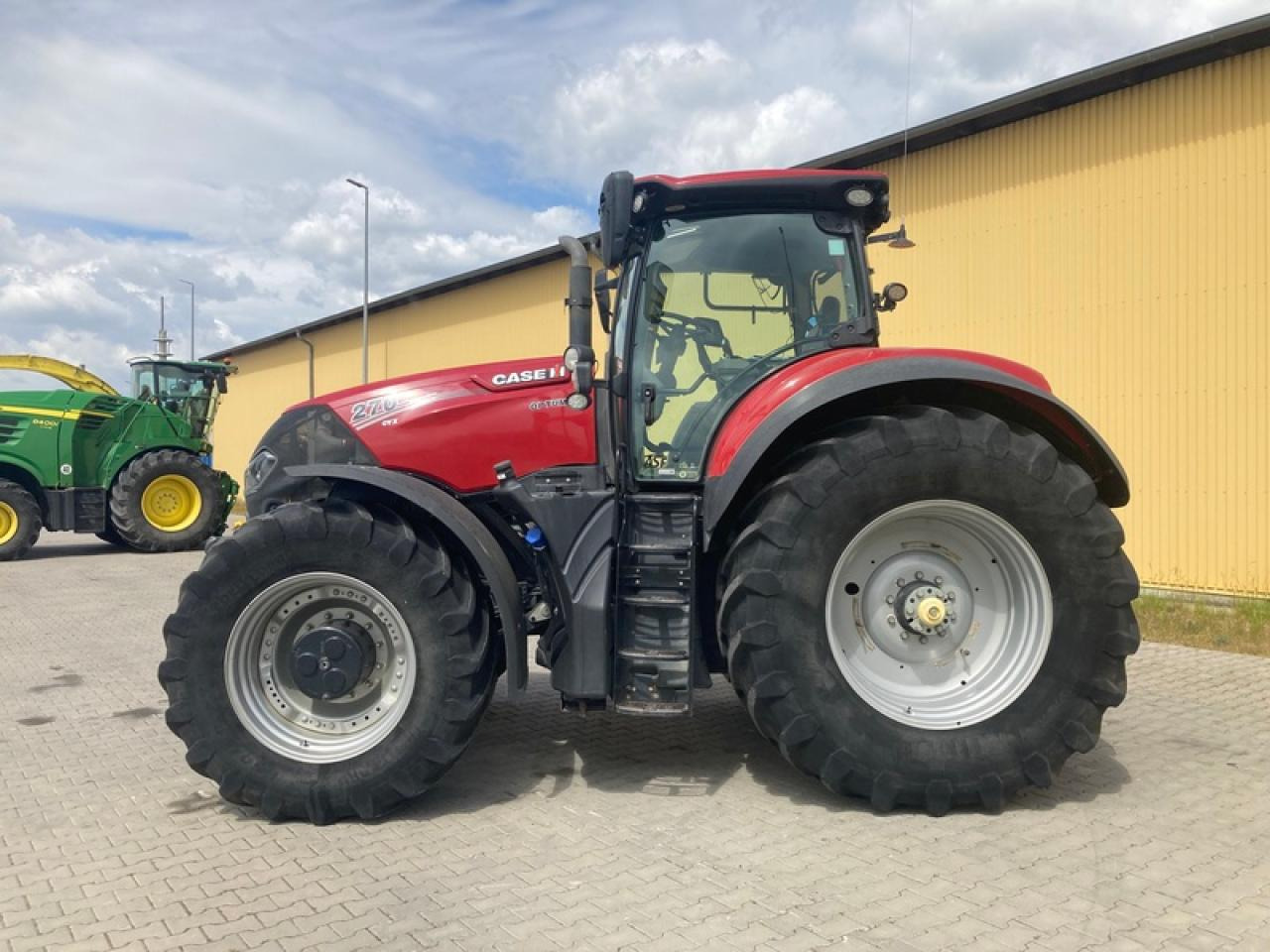 Case-IH OPTUM 270 CVX RTK - Tractor: foto 2 Case-IH OPTUM 270 CVX RTK - Tractor: foto 2