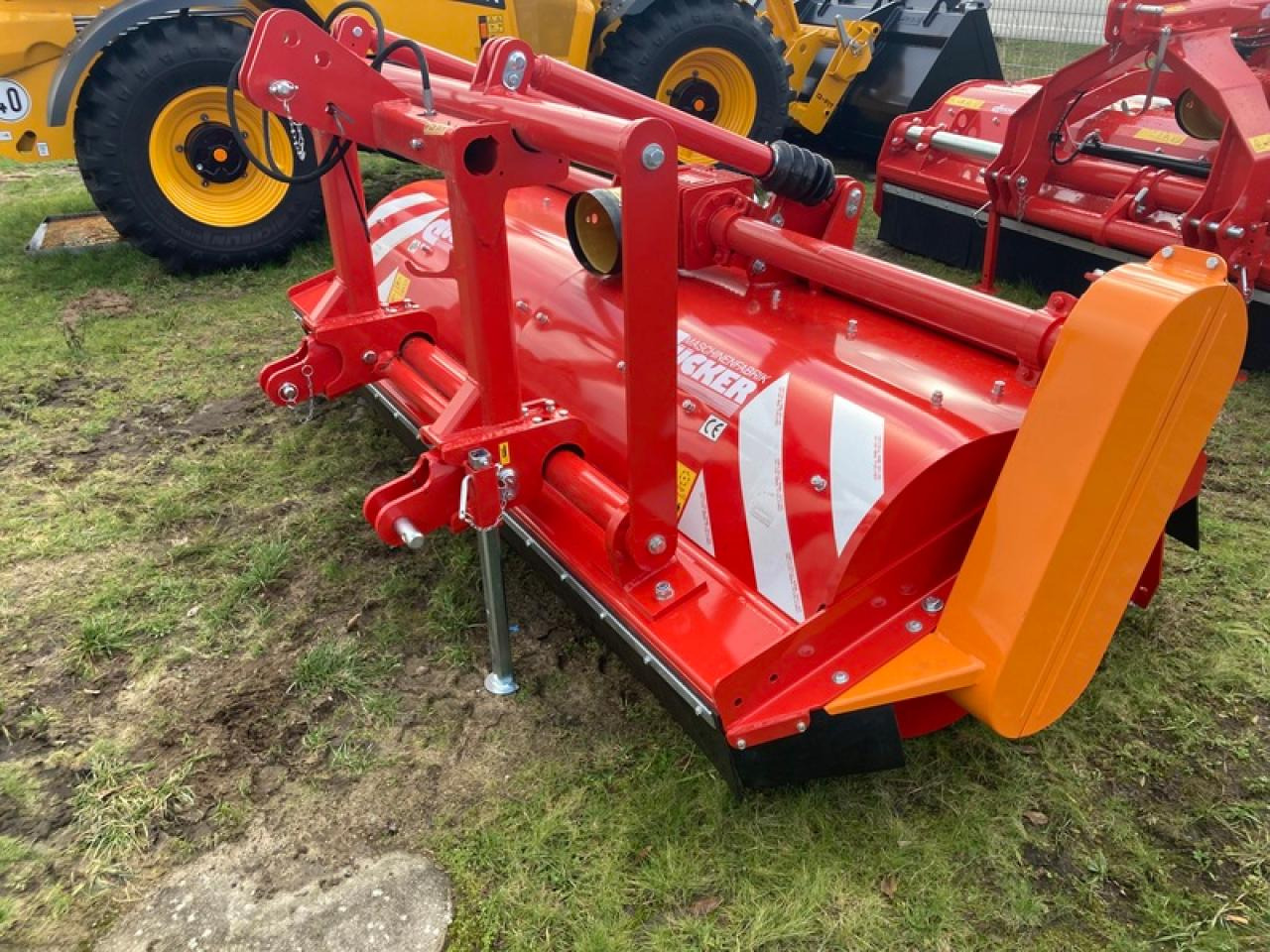 Dücker UM 27AKTION - Desbrozadora de martillos: foto 4 Dücker UM 27AKTION - Desbrozadora de martillos: foto 4