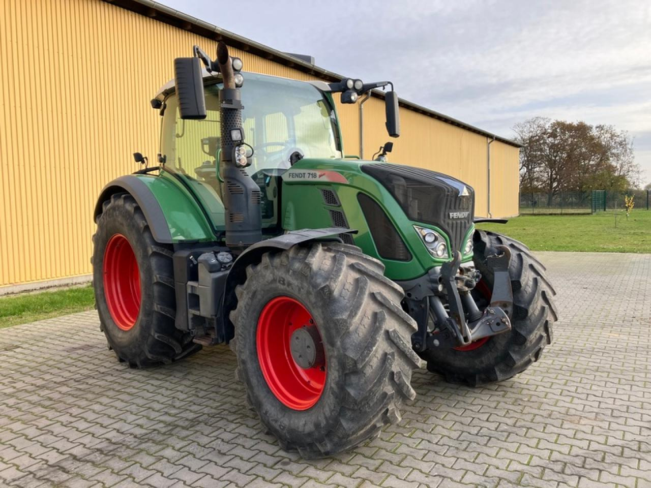 Fendt VARIO 718 S4 - Tractor: foto 4 Fendt VARIO 718 S4 - Tractor: foto 4