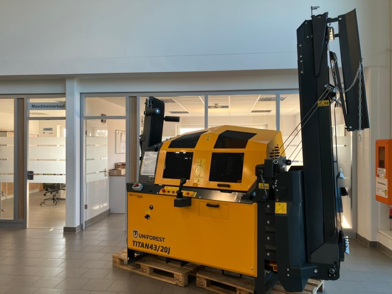 TITAN 43/20CE UNIFOREST - Maquinaria forestal: foto 1 TITAN 43/20CE UNIFOREST - Maquinaria forestal: foto 1