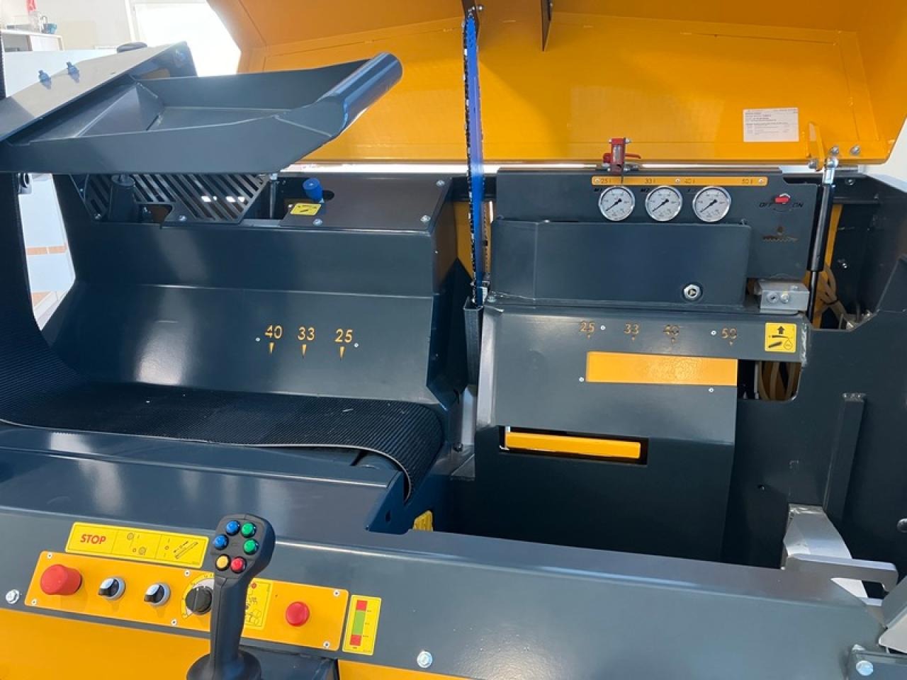 TITAN 43/20CE UNIFOREST - Maquinaria forestal: foto 5 TITAN 43/20CE UNIFOREST - Maquinaria forestal: foto 5