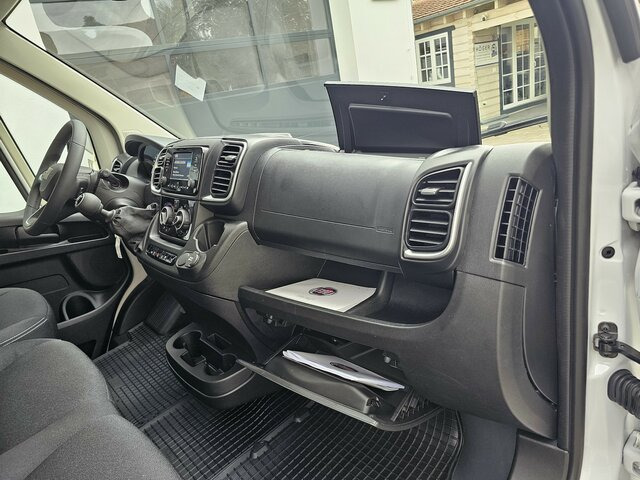 Arrendamiento de FIAT Ducato 120 L2H1 Premium Kabine + Visibility... FIAT Ducato 120 L2H1 Premium Kabine + Visibility...: foto 19