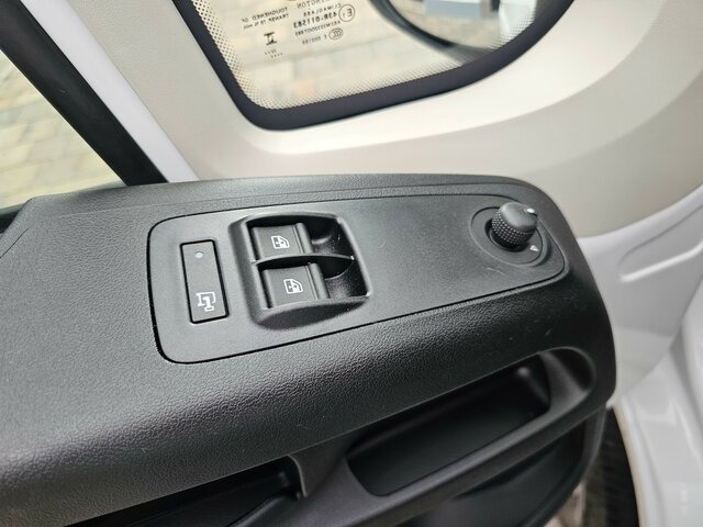 Arrendamiento de FIAT Ducato 120 L2H1 Premium Kabine + Visibility... FIAT Ducato 120 L2H1 Premium Kabine + Visibility...: foto 38