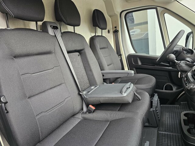 Arrendamiento de FIAT Ducato 120 L2H1 Premium Kabine + Visibility... FIAT Ducato 120 L2H1 Premium Kabine + Visibility...: foto 16