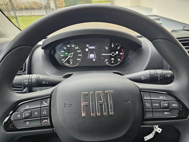 FIAT Ducato 35 L3H2 13m³ Klima Temp 260° Kamera PDC... - Furgón: foto 4 FIAT Ducato 35 L3H2 13m³ Klima Temp 260° Kamera PDC... - Furgón: foto 4