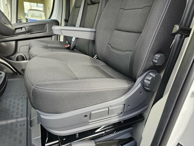 FIAT Ducato 35 L3H2 MAXI 13m³ 180 teilverglast... - Furgón: foto 2 FIAT Ducato 35 L3H2 MAXI 13m³ 180 teilverglast... - Furgón: foto 2