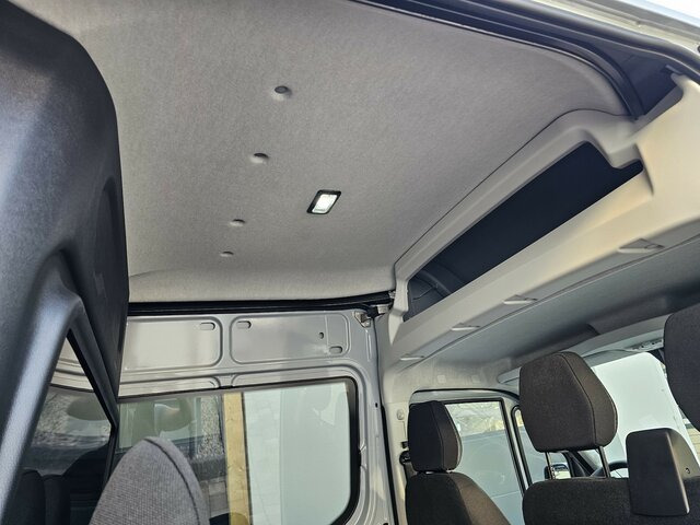 Furgón, Furgoneta combi nuevo IVECO Daily 35S18HA8V DOKA Hi-Matic 12m³ 2xSchiebetür: foto 22