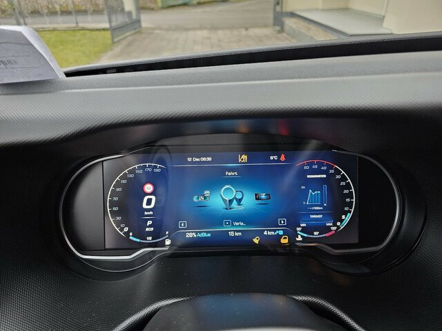 IVECO Daily 35S18HA8V DOKA Hi-Matic 12m³ L2H2 7 Sitze... - Furgón, Furgoneta combi: foto 5 IVECO Daily 35S18HA8V DOKA Hi-Matic 12m³ L2H2 7 Sitze... - Furgón, Furgoneta combi: foto 5