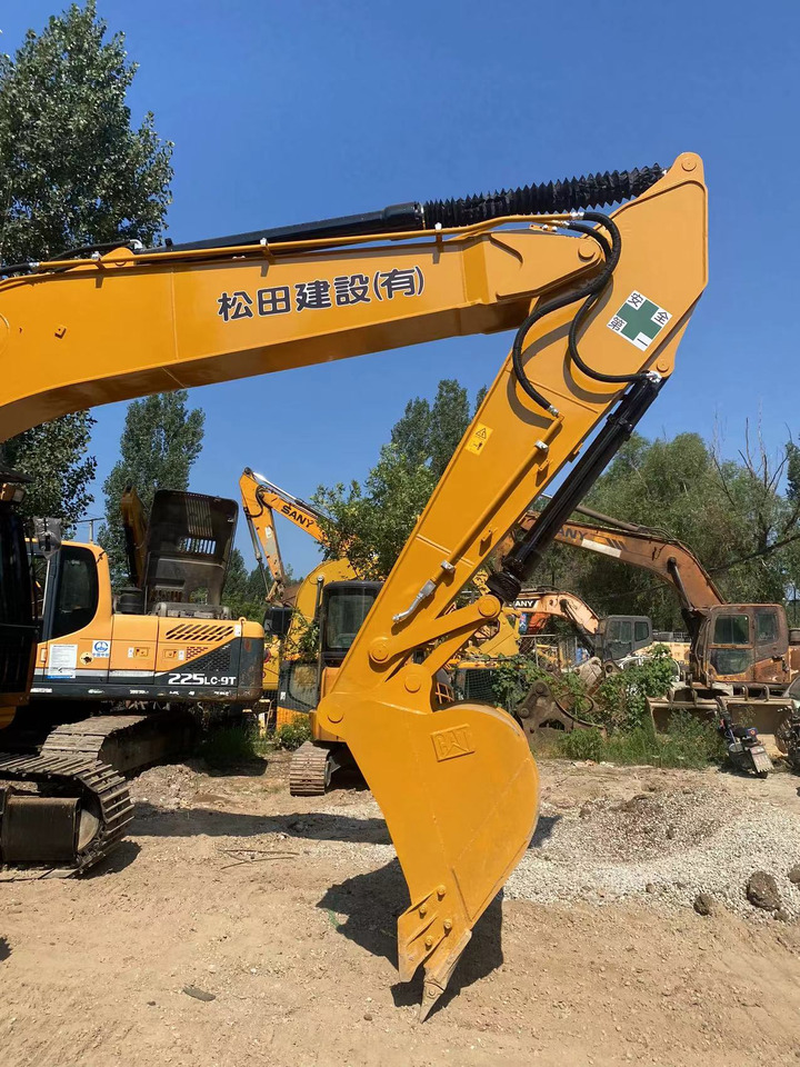 CAT 320DL Excavator - Excavadora de cadenas: foto 2 CAT 320DL Excavator - Excavadora de cadenas: foto 2