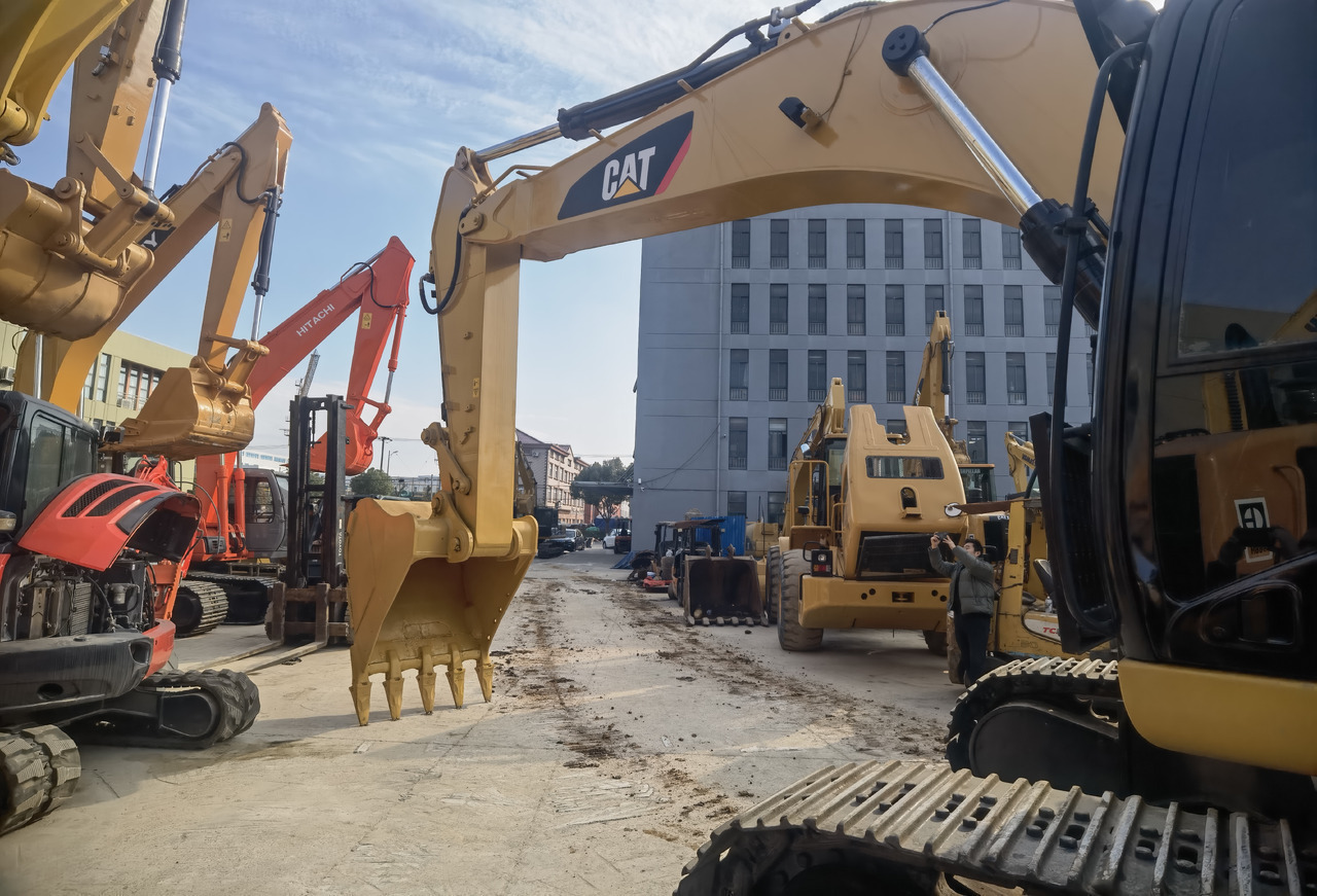 CAT 330D2L Excavator - Excavadora de cadenas: foto 5 CAT 330D2L Excavator - Excavadora de cadenas: foto 5