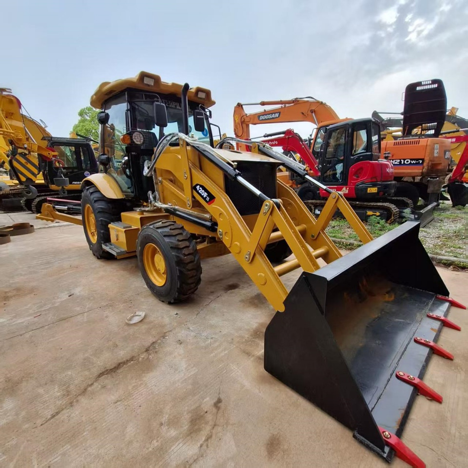 CAT 420F Backhoe Loader - Retroexcavadora: foto 4 CAT 420F Backhoe Loader - Retroexcavadora: foto 4