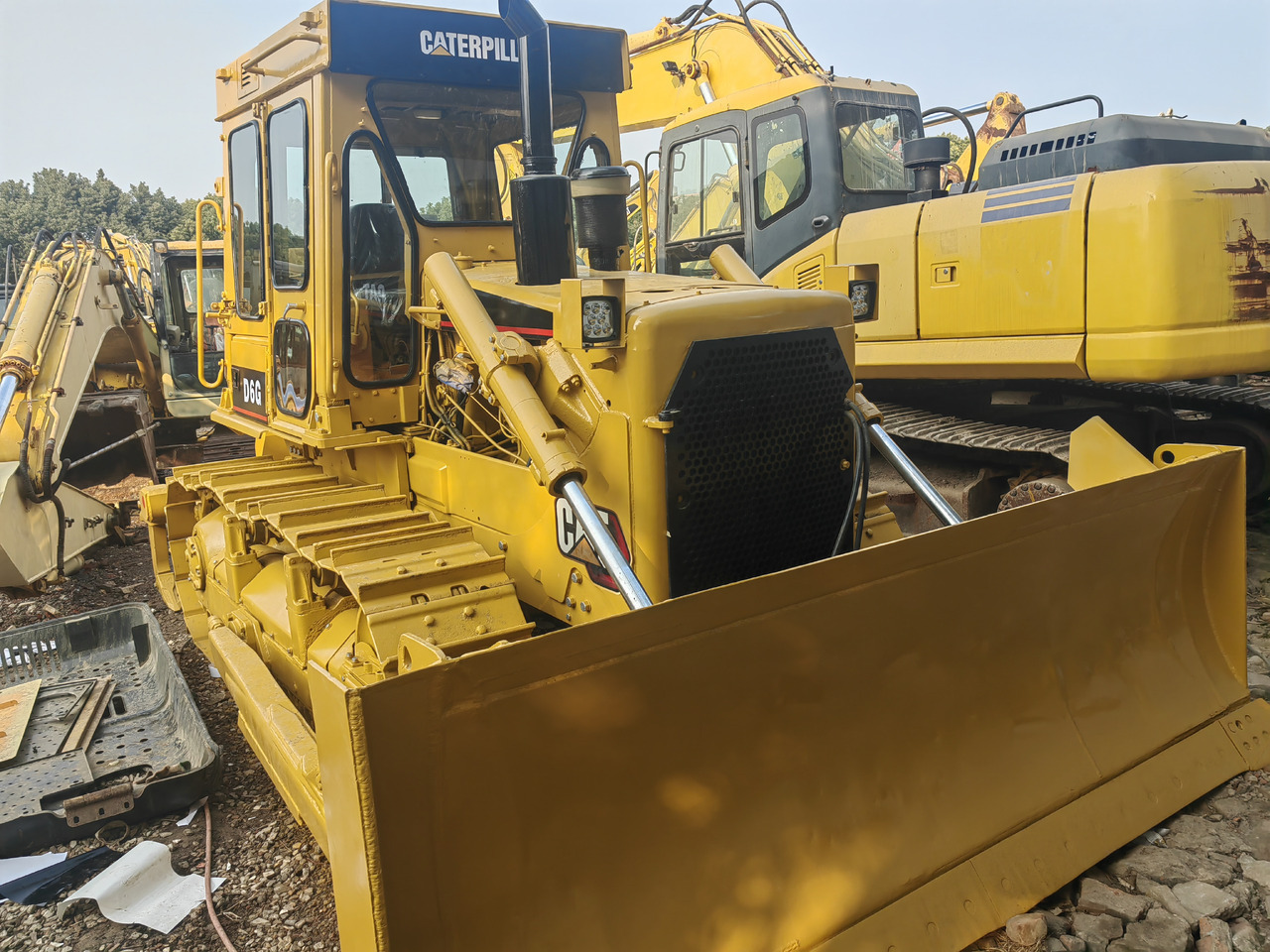 CAT D6G Bulldozer - Bulldozer: foto 2 CAT D6G Bulldozer - Bulldozer: foto 2