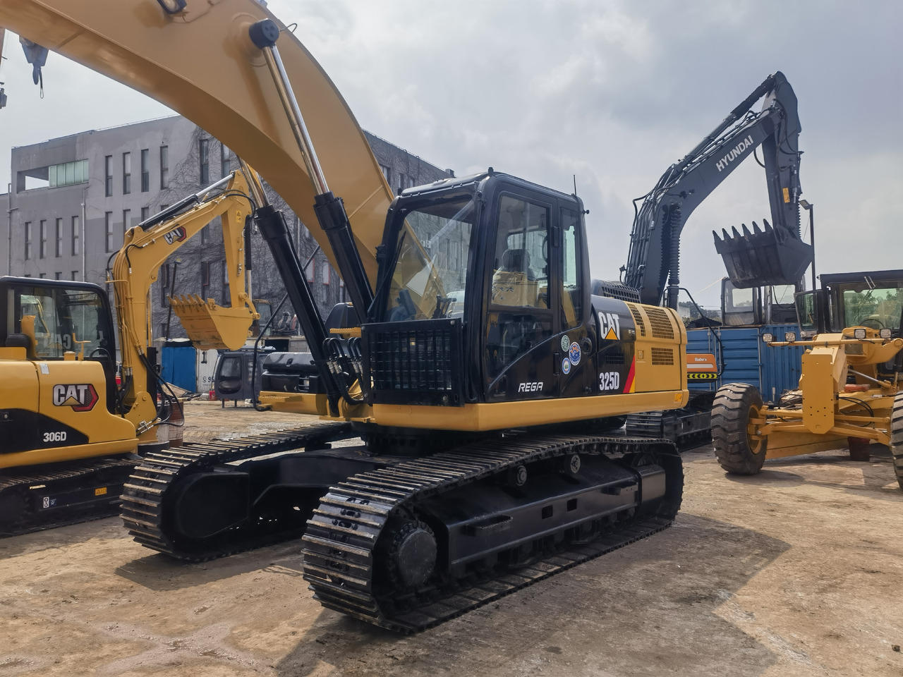 CATERPILLAR CAT 325D Excavator - Excavadora de cadenas: foto 4 CATERPILLAR CAT 325D Excavator - Excavadora de cadenas: foto 4