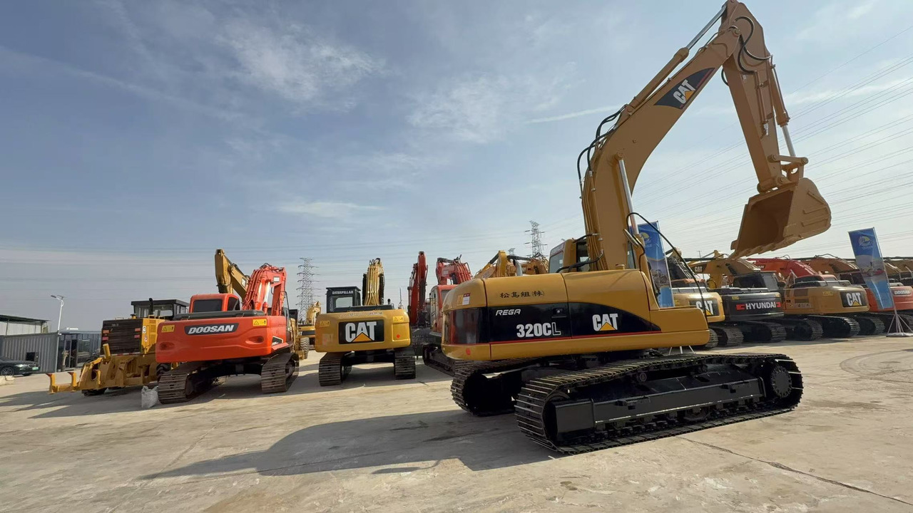 Cat 320cl excavator - Excavadora de cadenas: foto 2 Cat 320cl excavator - Excavadora de cadenas: foto 2