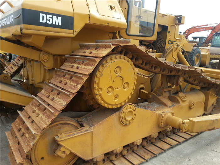 Caterpillar D5M bulldozer second hand caterpillar bulldozer D5M D6D D6G D6M cheap for sale - Bulldozer: foto 4 Caterpillar D5M bulldozer second hand caterpillar bulldozer D5M D6D D6G D6M cheap for sale - Bulldozer: foto 4