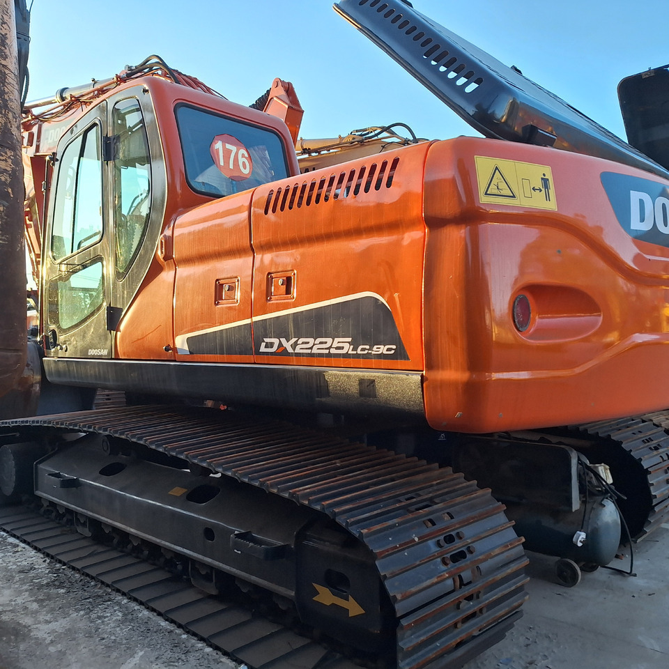 Doosan Dx225LC-9C  Crawler Excavator - Excavadora de cadenas: foto 1 Doosan Dx225LC-9C  Crawler Excavator - Excavadora de cadenas: foto 1