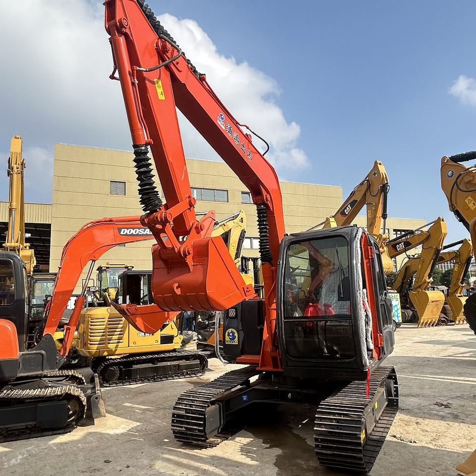 Hitachi ZX70 Excavator - Miniexcavadora: foto 2 Hitachi ZX70 Excavator - Miniexcavadora: foto 2