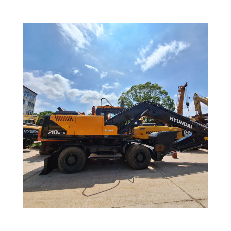 Hyundai 210w-9T wheel excavator - Excavadora de ruedas: foto 1 Hyundai 210w-9T wheel excavator - Excavadora de ruedas: foto 1