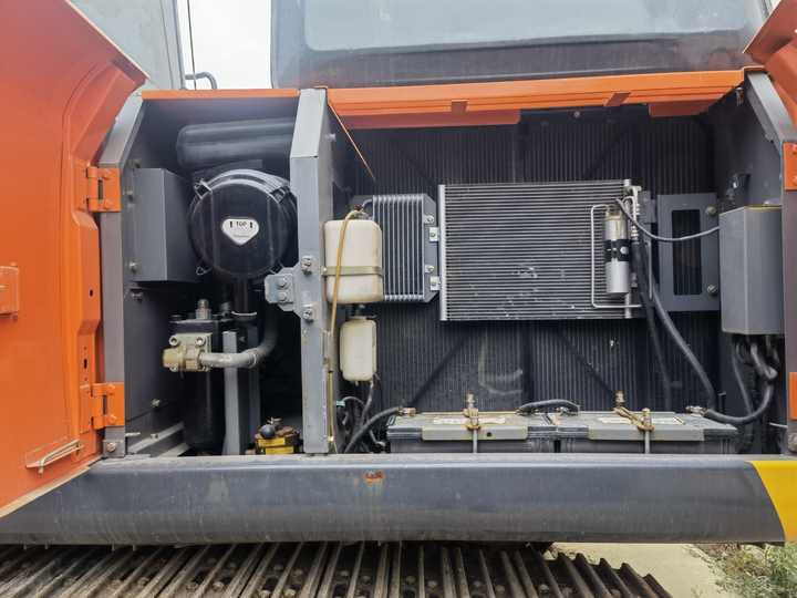 Japan second hand Hitachi ZX200-3 Excavator 20ton Hitachi ZX200 Excavator for sale - Excavadora: foto 5 Japan second hand Hitachi ZX200-3 Excavator 20ton Hitachi ZX200 Excavator for sale - Excavadora: foto 5