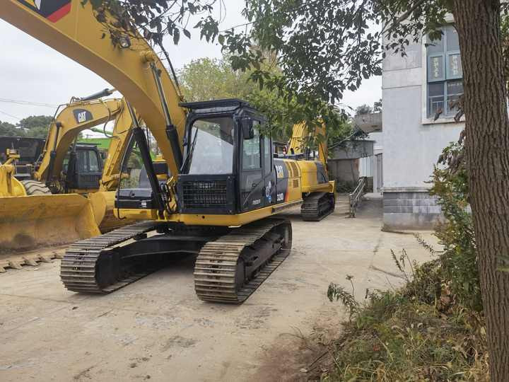 Japanese Used CAT 320 Excavator Caterpillar 20 Ton Earth-moving Machinery Cheap Used CAT320D CAT320D2 Excavator for Sale - Excavadora: foto 4 Japanese Used CAT 320 Excavator Caterpillar 20 Ton Earth-moving Machinery Cheap Used CAT320D CAT320D2 Excavator for Sale - Excavadora: foto 4