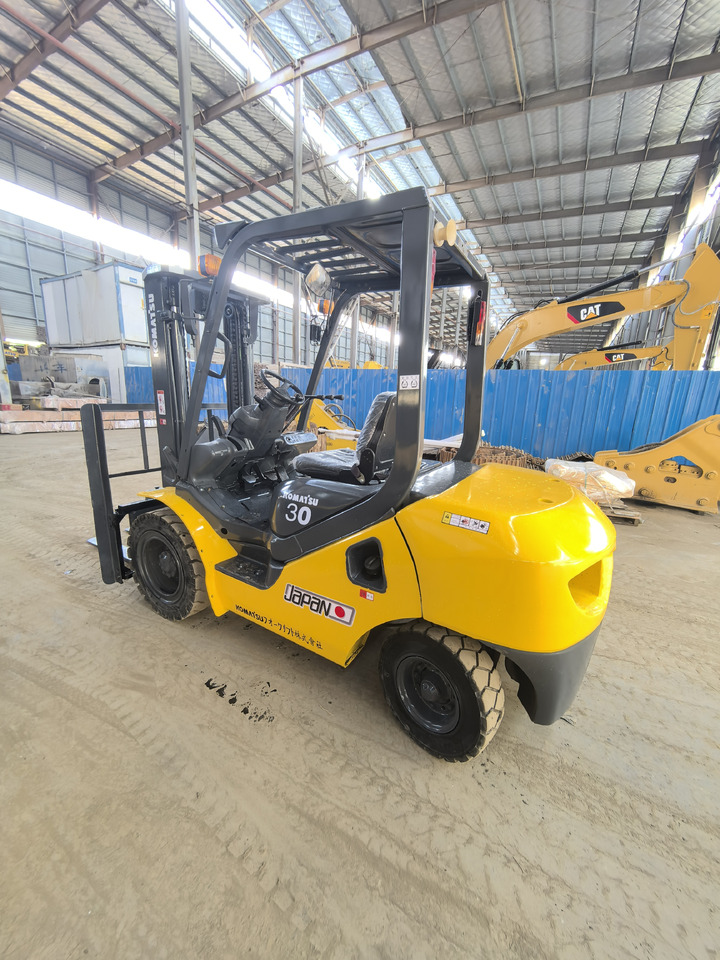 Komatsu FD30 Forklift - Carretilla elevadora diésel: foto 4 Komatsu FD30 Forklift - Carretilla elevadora diésel: foto 4