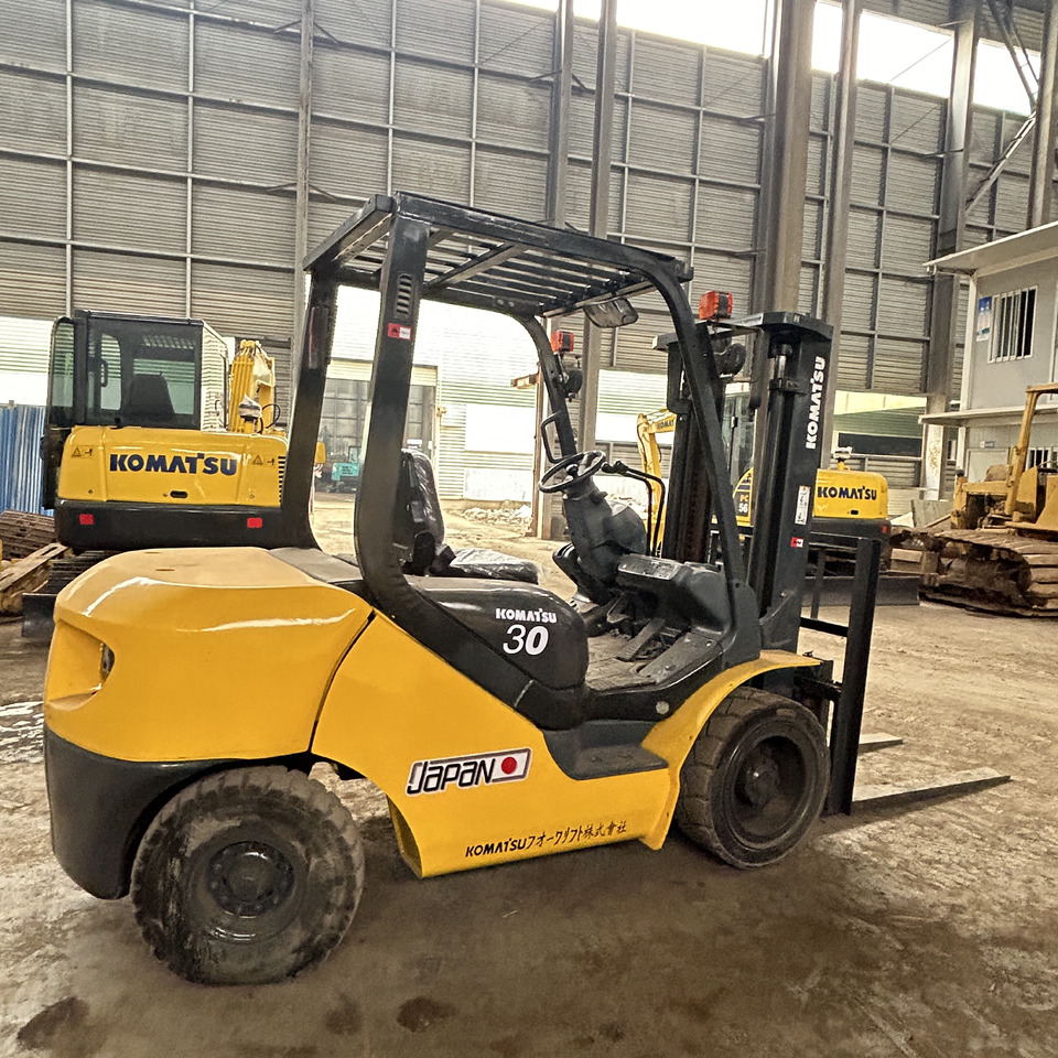 Komatsu FD30 Forklift - Carretilla elevadora diésel: foto 4 Komatsu FD30 Forklift - Carretilla elevadora diésel: foto 4