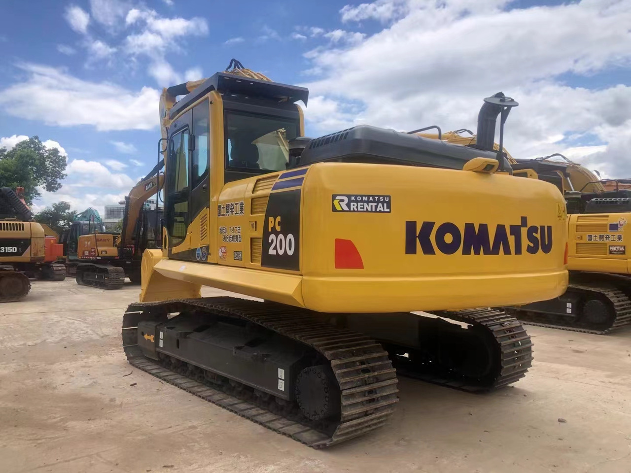 Komatsu PC200-8 Excavator - Excavadora de cadenas: foto 1 Komatsu PC200-8 Excavator - Excavadora de cadenas: foto 1