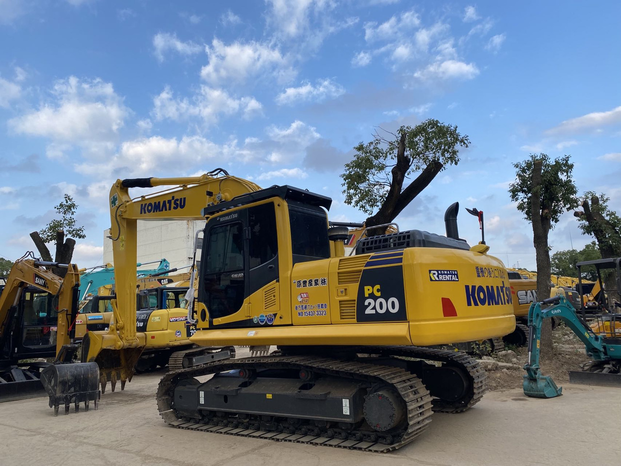 Komatsu PC200-8 Excavator - Excavadora de cadenas: foto 1 Komatsu PC200-8 Excavator - Excavadora de cadenas: foto 1