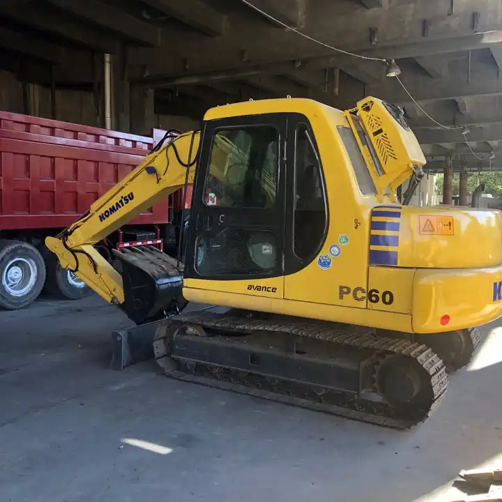 Komatsu PC60 Second-Hand Excavator for Sale Core Components Include Engine Pump Motor - Excavadora: foto 2 Komatsu PC60 Second-Hand Excavator for Sale Core Components Include Engine Pump Motor - Excavadora: foto 2
